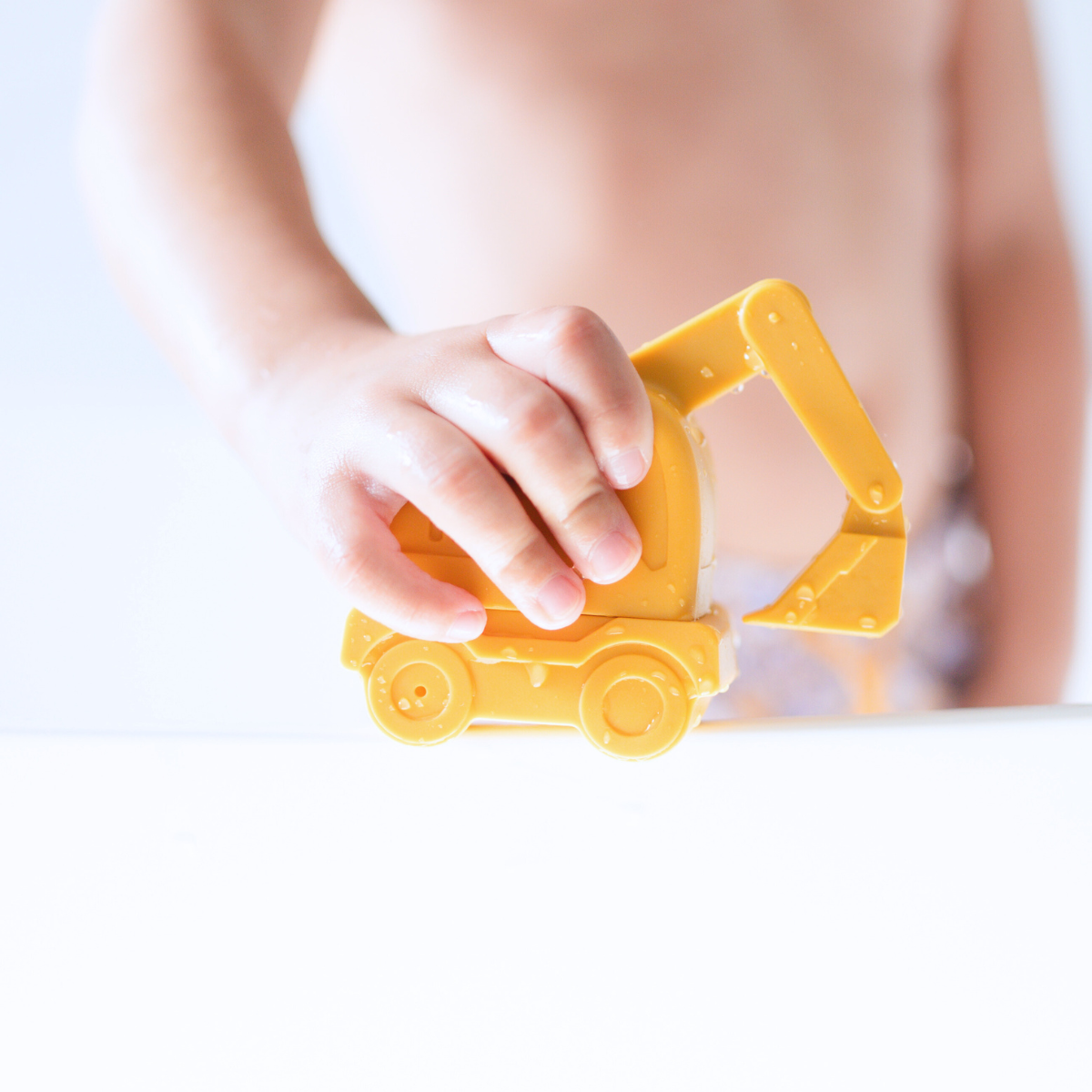 Construction Mold Free Bath Toys- Set of 4 - Summit and Nest