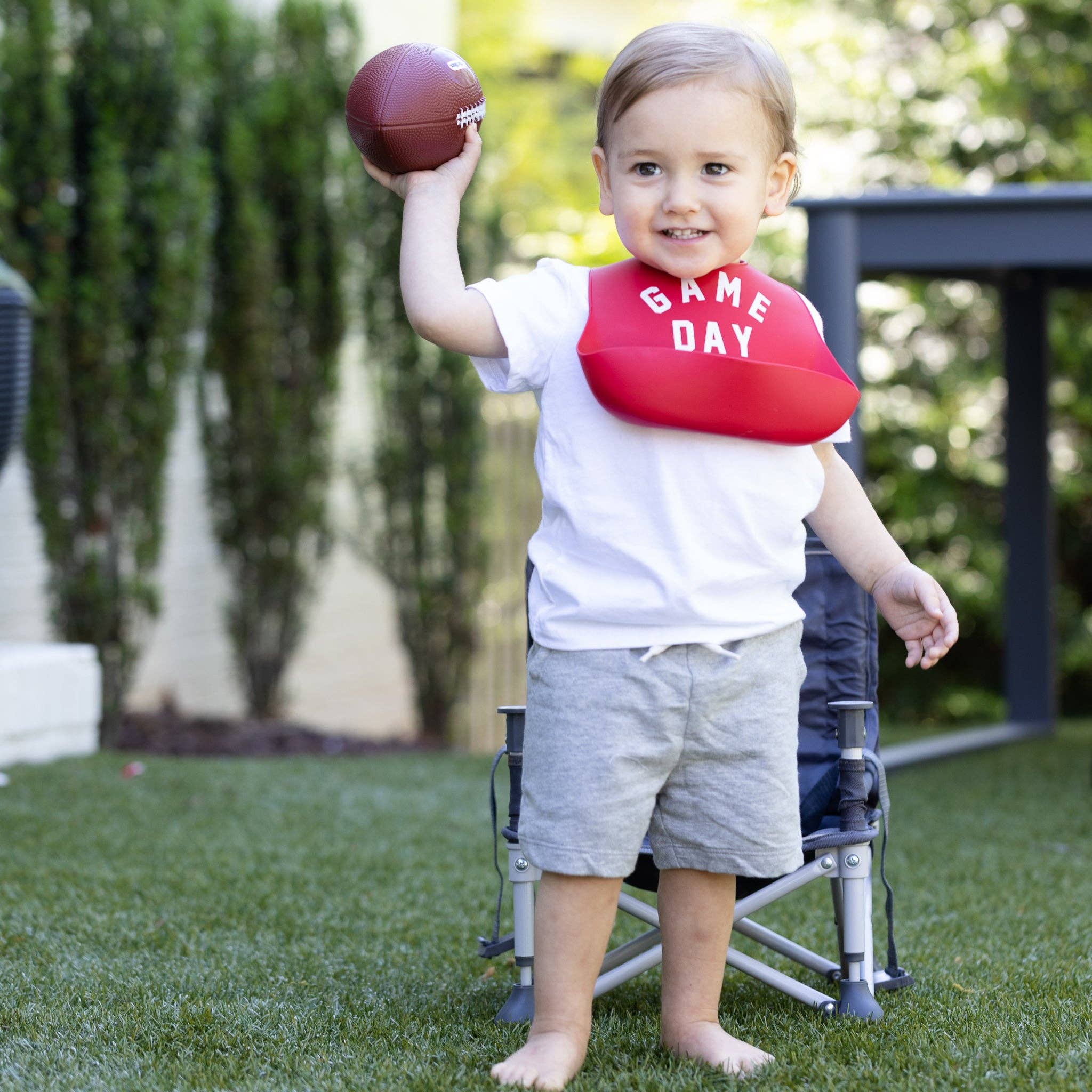 Game Day- Red- Silicone Wonder Bib - Summit and Nest