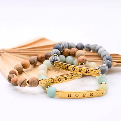 Hope- Stone and gold bracelet - Summit and Nest
